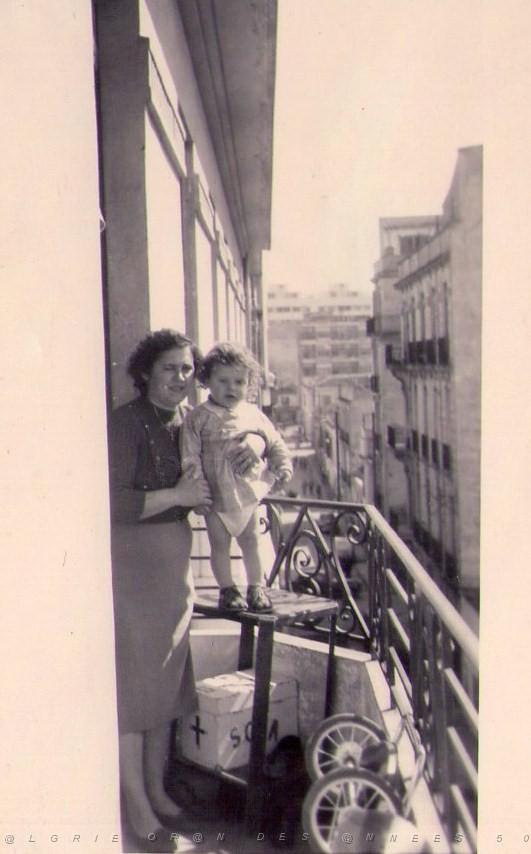 MA MAMAN ROLANDE SERRA avec marcel chez pépère rue déligny .jpg